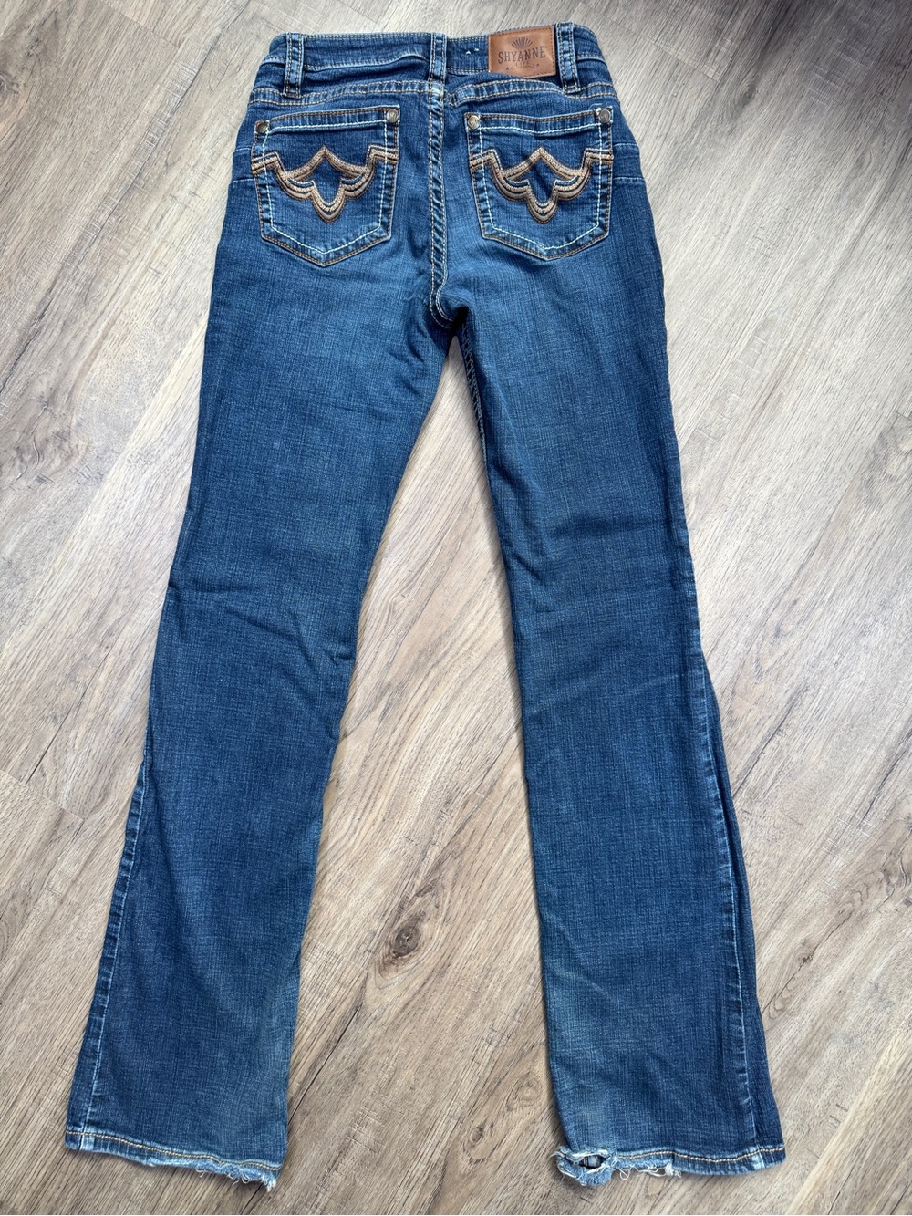 Shyanne Women's Medium Blue Bootcut Denim Jeans - Size 28W x 36L - Picture 15 of 16